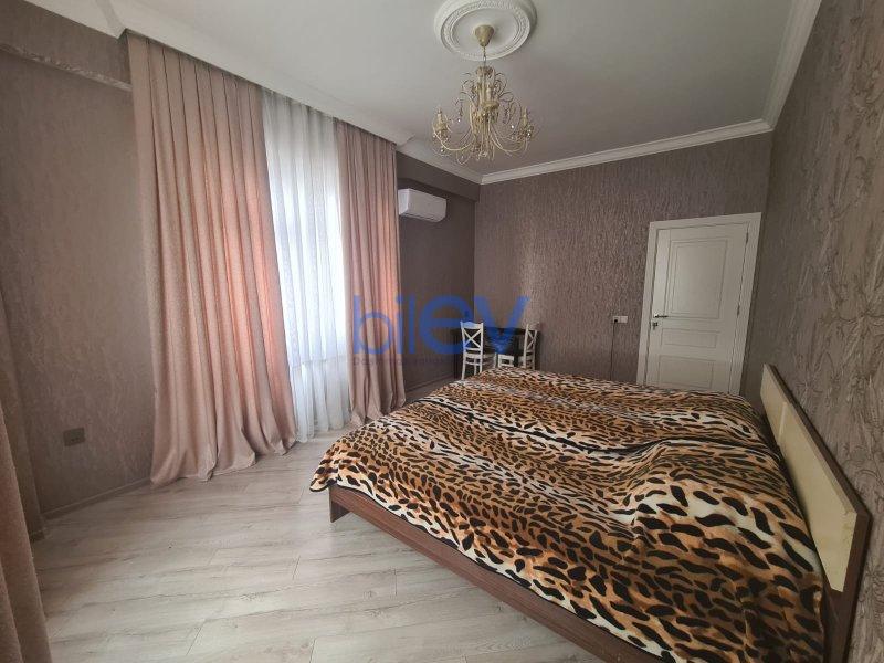 Satılır 3 otaqlı Yeni Tikili  141m², Bakı