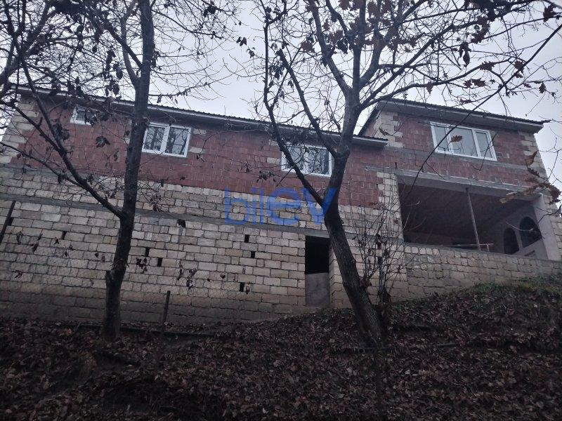 Satılır 8 otaqlı Həyət evi  3m², Quba