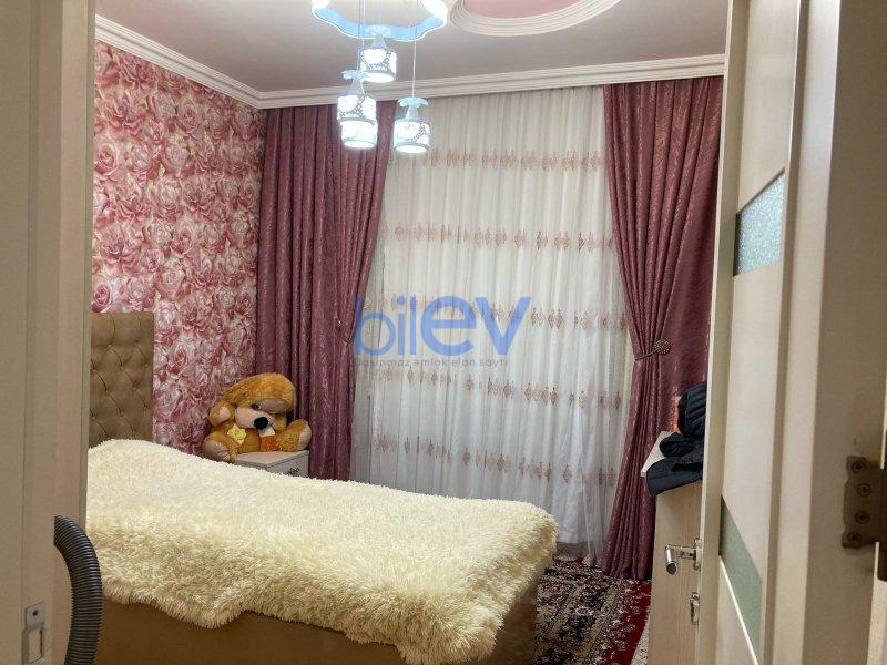 Satılır 5 otaqlı Köhnə Tikili  125m², Bakı