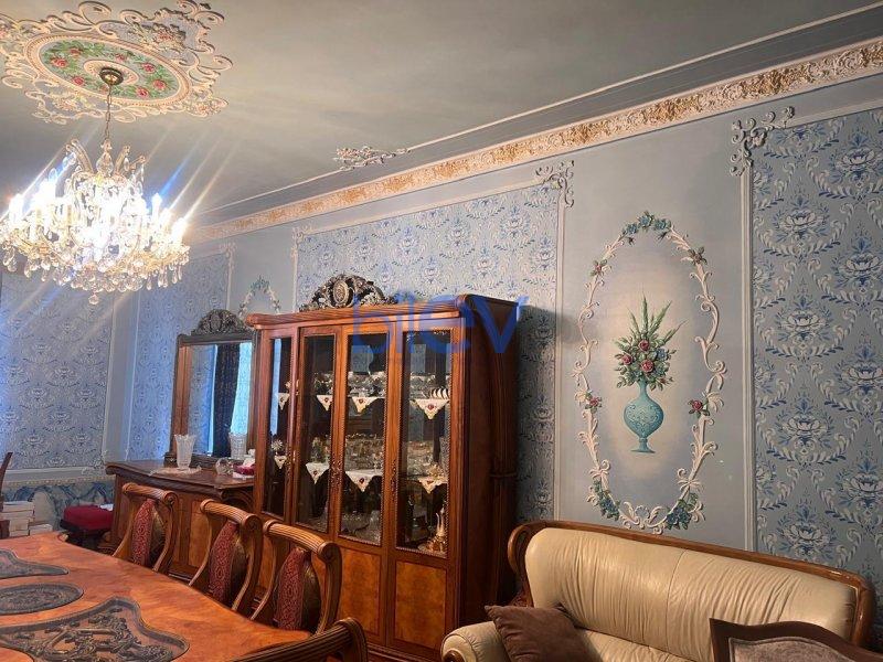 Satılır 5 otaqlı Həyət evi  320m², Bakı