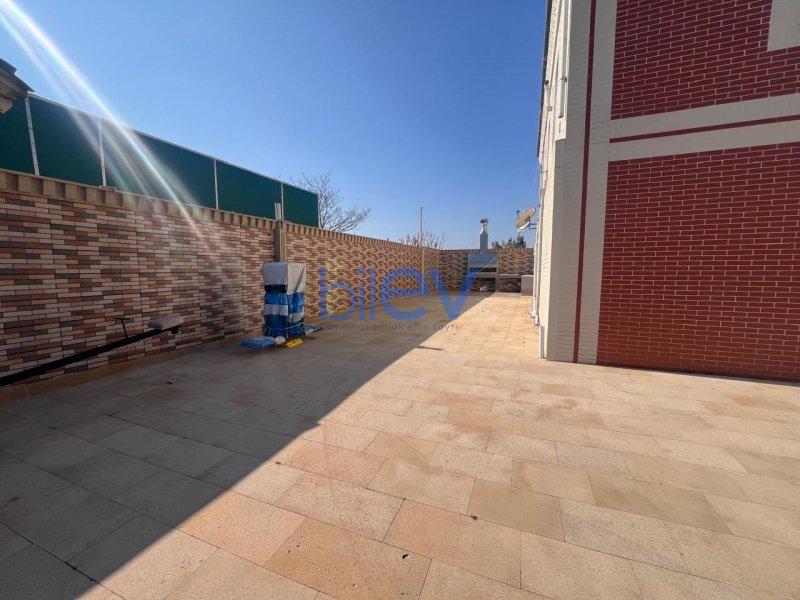 Satılır 5 otaqlı Həyət evi  320m², Bakı