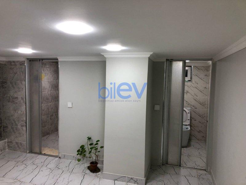 Satılır 7 otaqlı Həyət evi  300m², Bakı