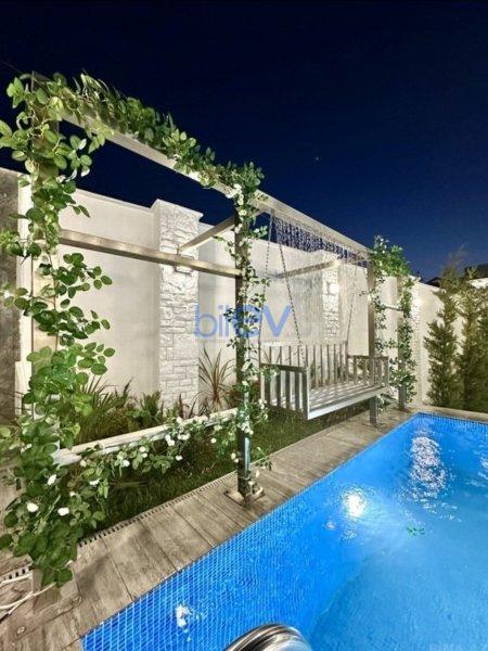 Satış 5 otaqlı Bağ evi  280m², Bakı