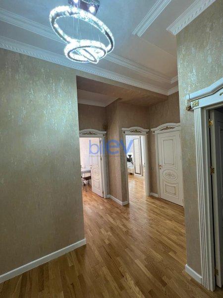 Satış 3 otaqlı Yeni Tikili bina evi  m², Sumqayıt