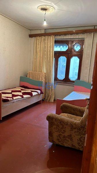 Satılır 3 otaqlı Köhnə Tikili  65m², Bakı