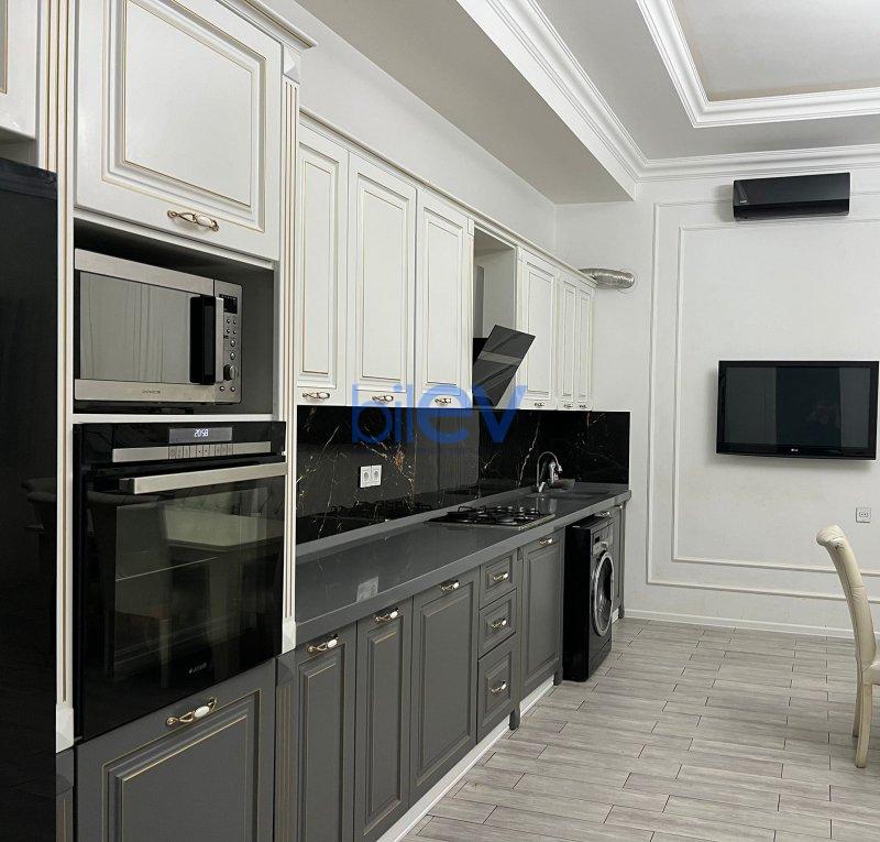 Aylıq Kirayə 6 otaqlı Bağ evi  400m², Bakı