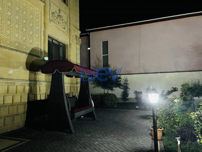 Aylıq Kirayə 6 otaqlı Bağ evi  400m², Bakı