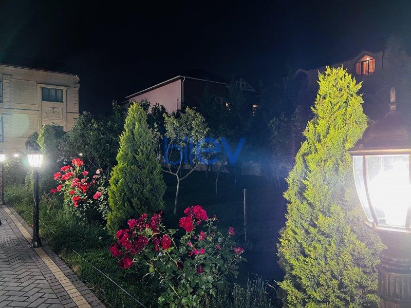 Aylıq Kirayə 6 otaqlı Bağ evi  400m², Bakı