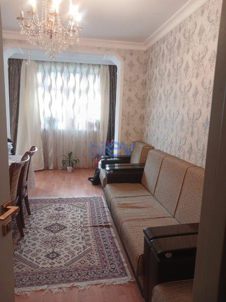 Satış 4 otaqlı Köhnə Tikili bina evi  89m², Sumqayıt