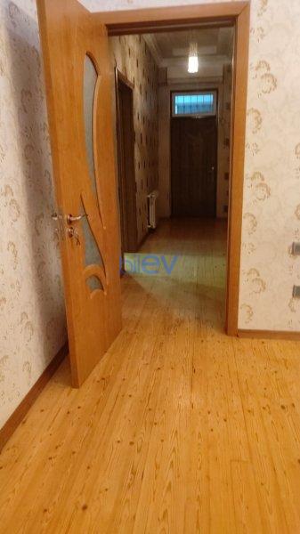 Satış  otaqlı Həyət evi  m², Bakı