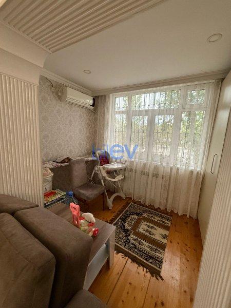 Satış 3 otaqlı Köhnə Tikili bina evi  66m², Siyazən