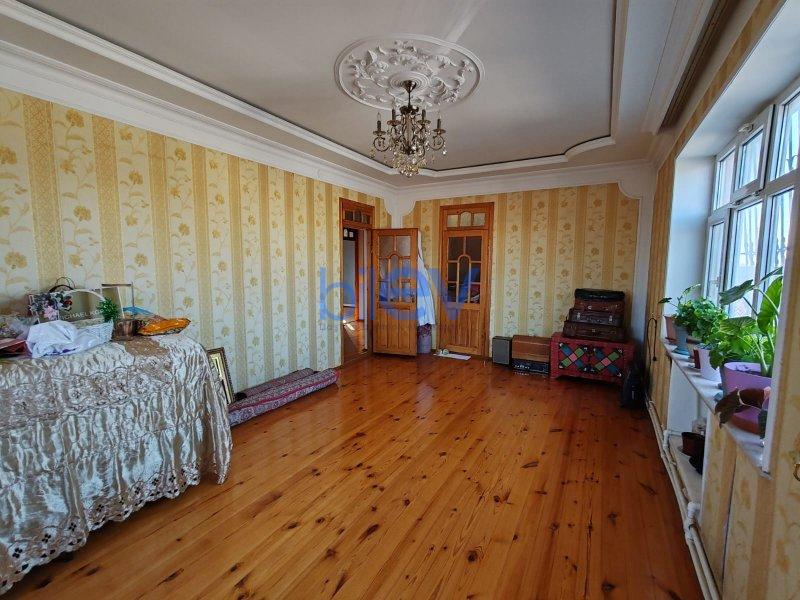 Satılır 7 otaqlı Həyət evi  210m², Bakı