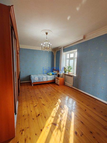 Satılır 7 otaqlı Həyət evi  210m², Bakı