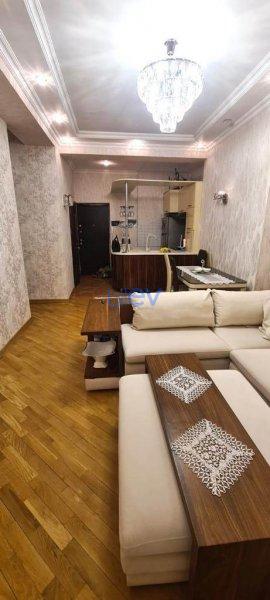 Aylıq Kirayə 2 otaqlı Yeni Tikili bina evi  68m², Bakı