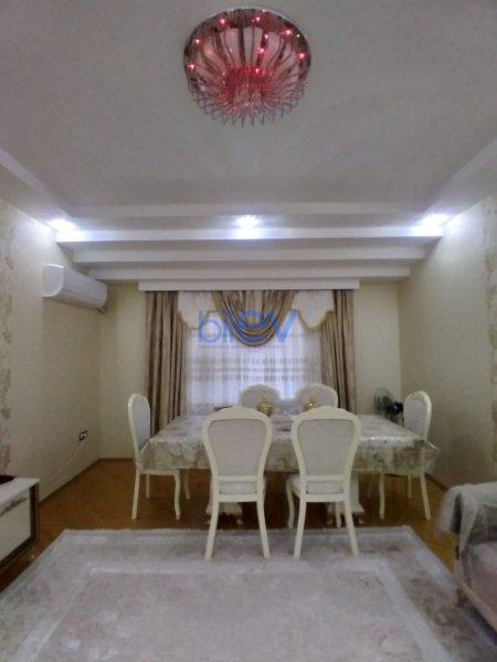 Satılır 2 otaqlı Yeni Tikili  78m², Bakı