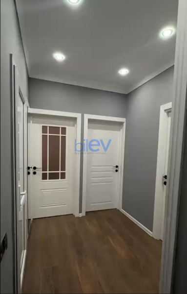 Satılır 4 otaqlı Köhnə Tikili  100m², Bakı
