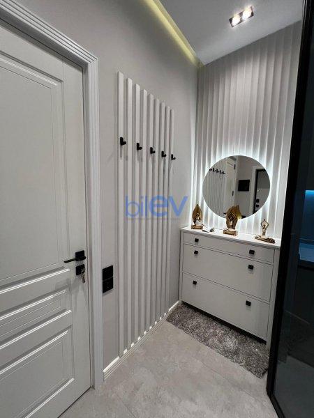 Satış 2 otaqlı Yeni Tikili bina evi  70m², Bakı