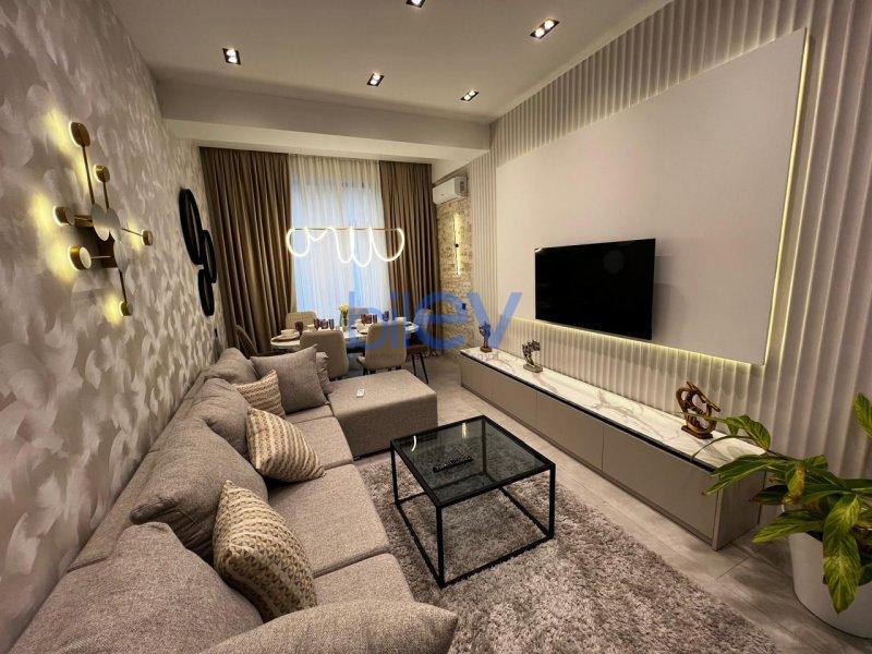 Satış 2 otaqlı Yeni Tikili bina evi  70m², Bakı