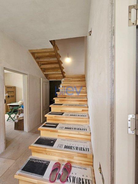 Satış 11 otaqlı Bağ evi  300m², Bakı