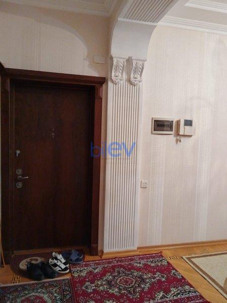 Satış 4 otaqlı Yeni Tikili bina evi  187m², Bakı