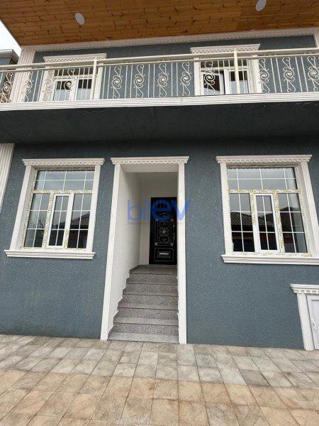 Satılır 4 otaqlı Həyət evi  130m², Bakı