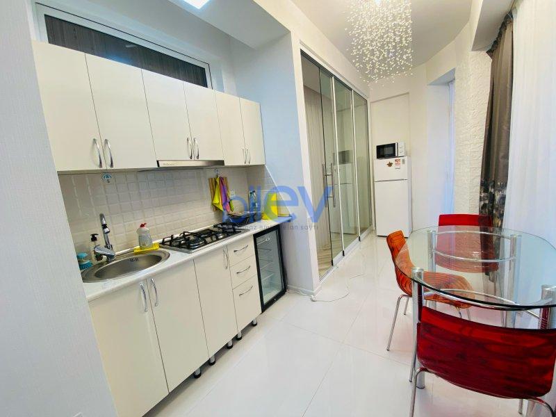 Aylıq Kirayə 2 otaqlı Yeni Tikili bina evi  65.00m², Bakı