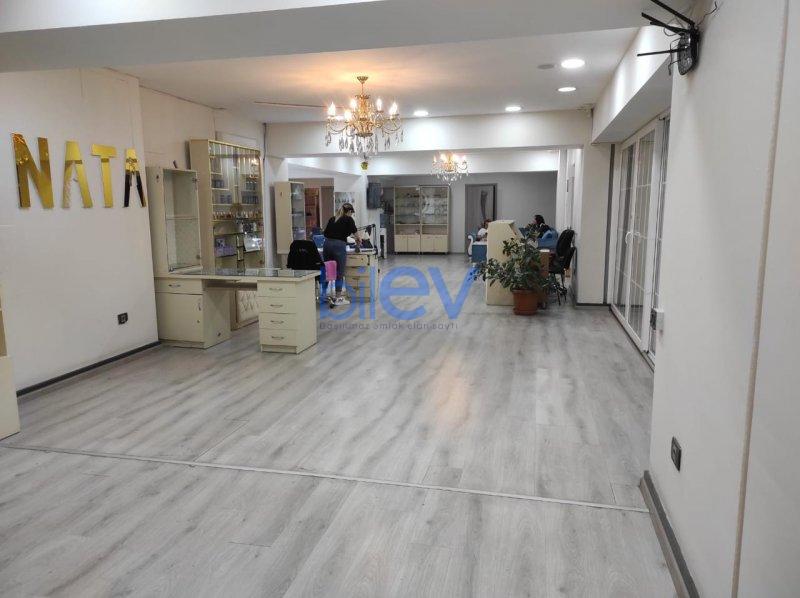 Satış 8 otaqlı Obyekt  560m², Bakı