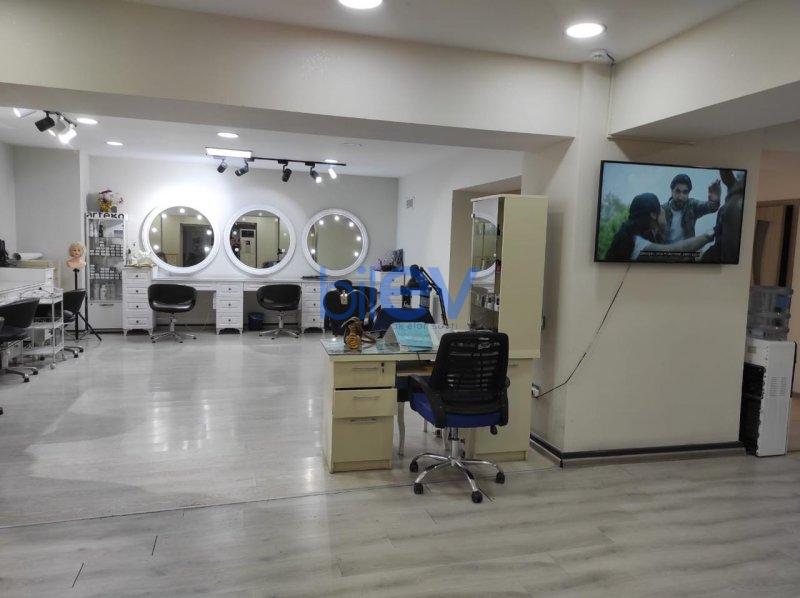 Satış 8 otaqlı Obyekt  560m², Bakı