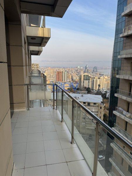 Satış 3 otaqlı Yeni Tikili bina evi  111m², Bakı