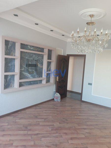 Aylıq Kirayə 3 otaqlı Yeni Tikili bina evi  130m², Bakı