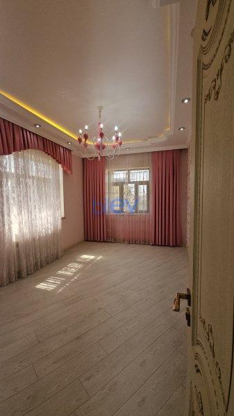 Satış 8 otaqlı Villa  500m², Bakı