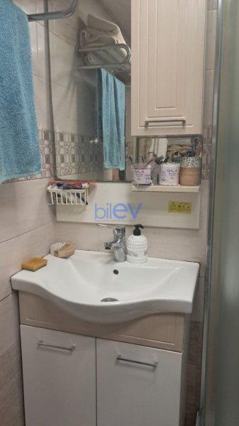 Satış 3 otaqlı Köhnə Tikili bina evi  63m², Bakı