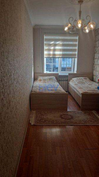 Satış 3 otaqlı Köhnə Tikili bina evi  63m², Bakı