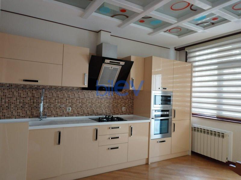 Satış 4 otaqlı Yeni Tikili bina evi  214m², Bakı