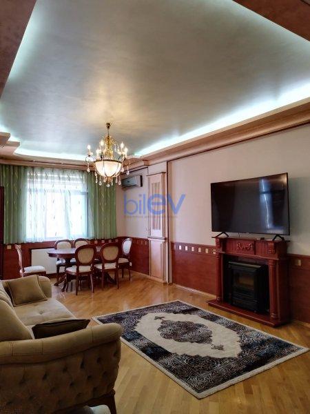 Satış 4 otaqlı Yeni Tikili bina evi  214m², Bakı