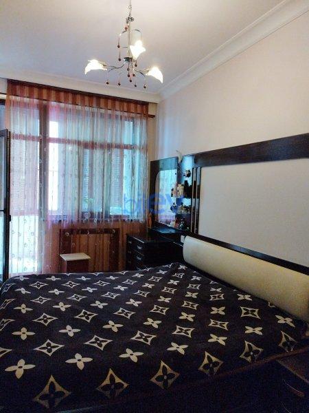 Satış 4 otaqlı Yeni Tikili bina evi  214m², Bakı