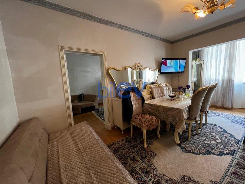 Satış 4 otaqlı Köhnə Tikili bina evi  90m², Sumqayıt