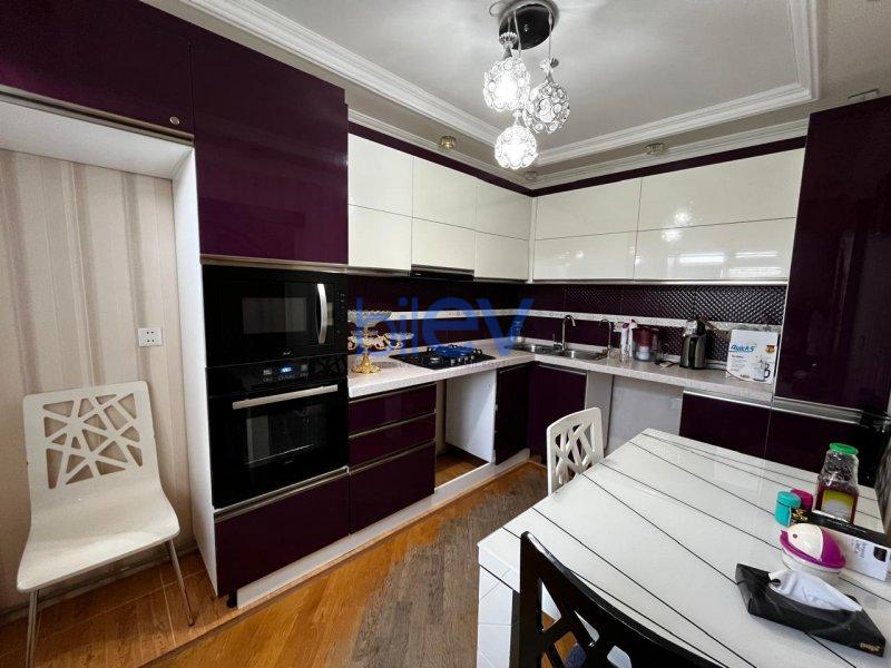 Satış 3 otaqlı Köhnə Tikili bina evi  65m², Sumqayıt