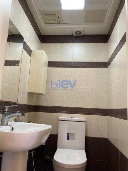 Satış 3 otaqlı Köhnə Tikili bina evi  70m², Bakı