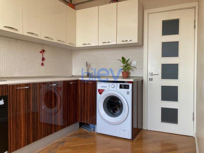 Satış 3 otaqlı Köhnə Tikili bina evi  70m², Bakı