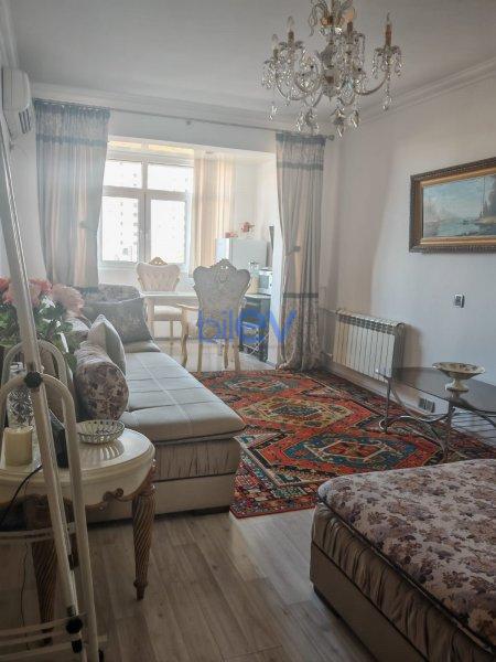 Satış 2 otaqlı Köhnə Tikili bina evi  37m², Bakı