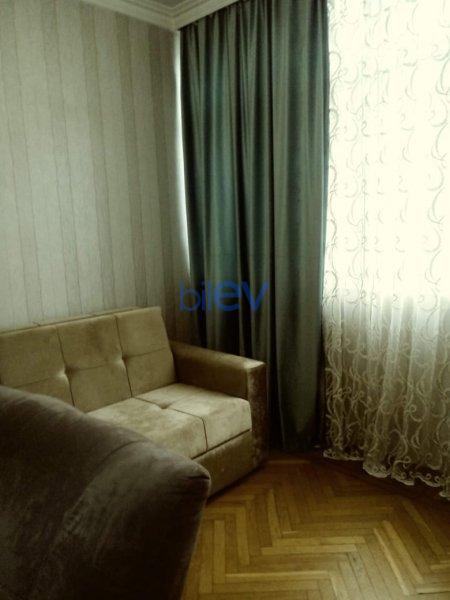 Günlük Kirayə 2 otaqlı Köhnə Tikili bina evi  78m², Bakı