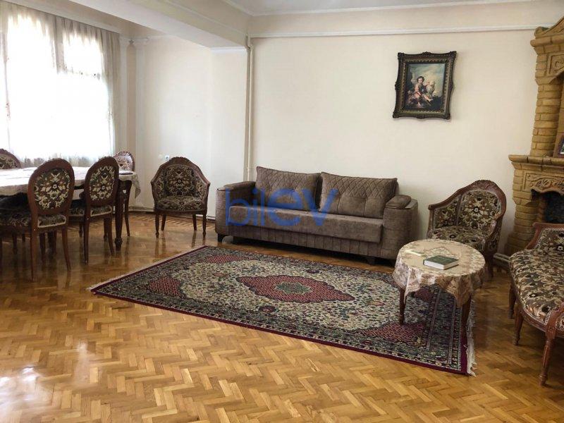 Günlük Kirayə 3 otaqlı Köhnə Tikili bina evi  118m², Bakı