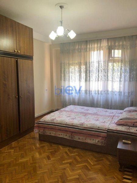 Günlük Kirayə 3 otaqlı Köhnə Tikili bina evi  118m², Bakı