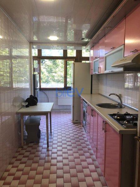 Günlük Kirayə 3 otaqlı Köhnə Tikili bina evi  118m², Bakı