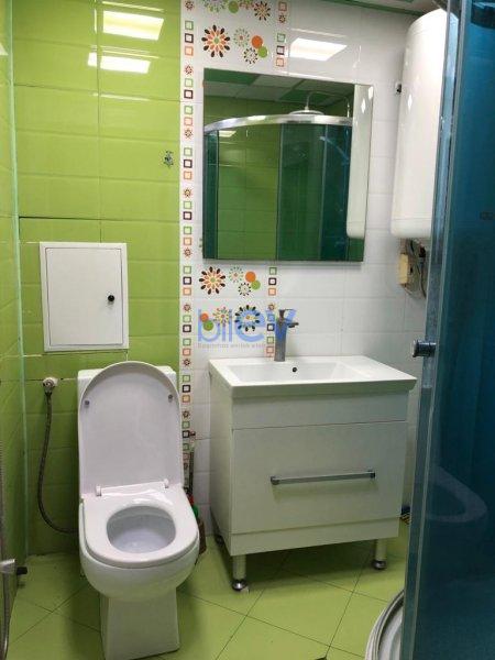 Günlük Kirayə 2 otaqlı Köhnə Tikili bina evi  67m², Bakı