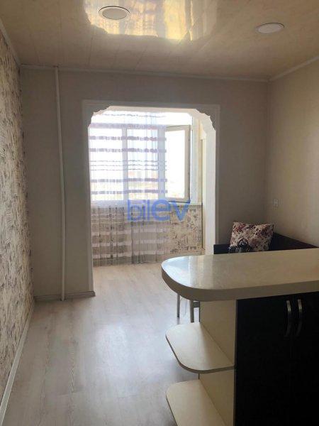 Günlük Kirayə 2 otaqlı Köhnə Tikili bina evi  67m², Bakı