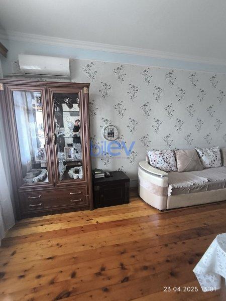 Satış 3 otaqlı Köhnə Tikili bina evi  90m², Bakı