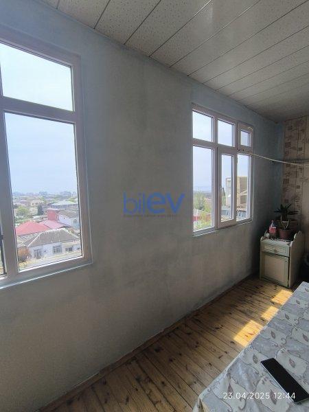 Satış 3 otaqlı Köhnə Tikili bina evi  90m², Bakı