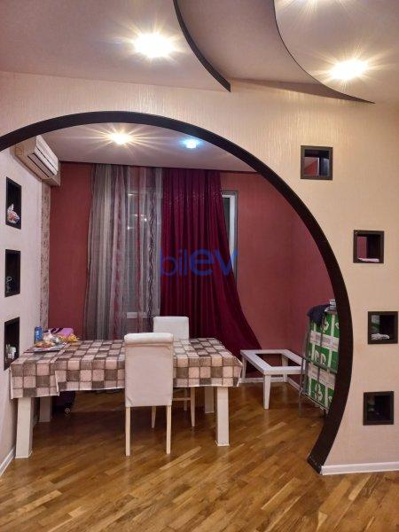 Satış 3 otaqlı Yeni Tikili bina evi  110.00m², Bakı